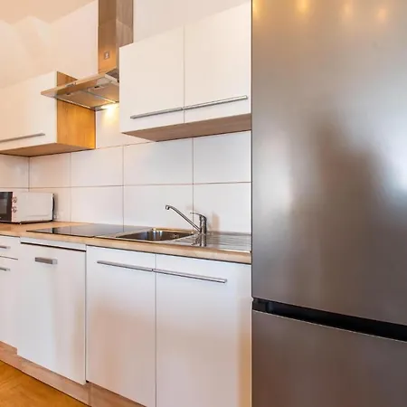 Amazing In W/ Wifi And 2 Bedrooms Apartament