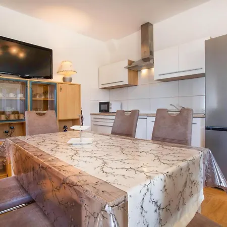 Amazing In W/ Wifi And 2 Bedrooms Appartamento *