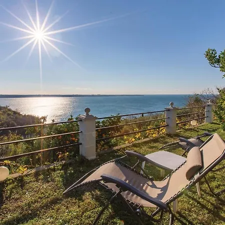 Amazing In W/ Wifi And 2 Bedrooms *